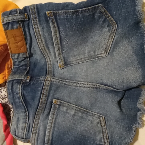 Girls summer bundle - Picture 4 of 5